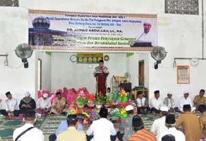 Wabup Inhil Hadiri Maulid Nabi di Masjid Darussalam Benteng Utara